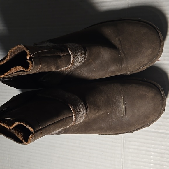 Merrell distressed leather boots - Picture 2 of 9